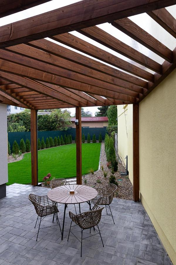Garden Apartment